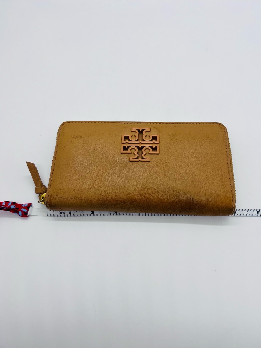 Tory Burch Caramel Tan Zip Around Wallet with Logo - Picture 4 of 14